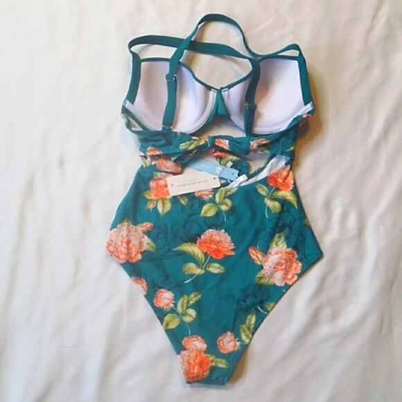Cupshe Floral One-Piece Swimsuit NWT Size M - Picture 4 of 5